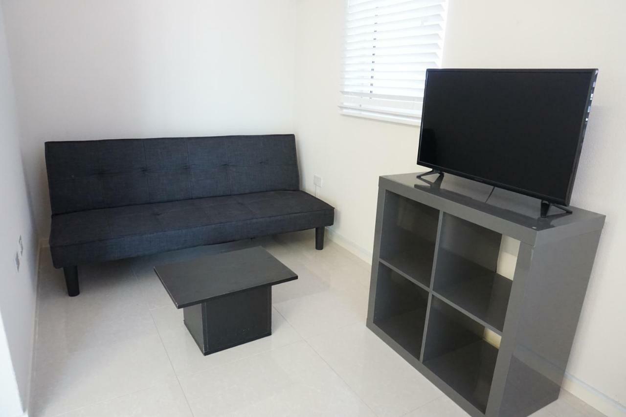 Self Contained Apartment With Private Kitchen Higher Heights, Barbados Christ Church Buitenkant foto
