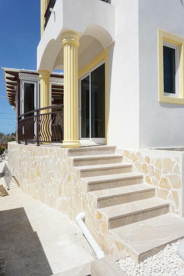 Self Contained Apartment With Private Kitchen Higher Heights, Barbados Christ Church Buitenkant foto