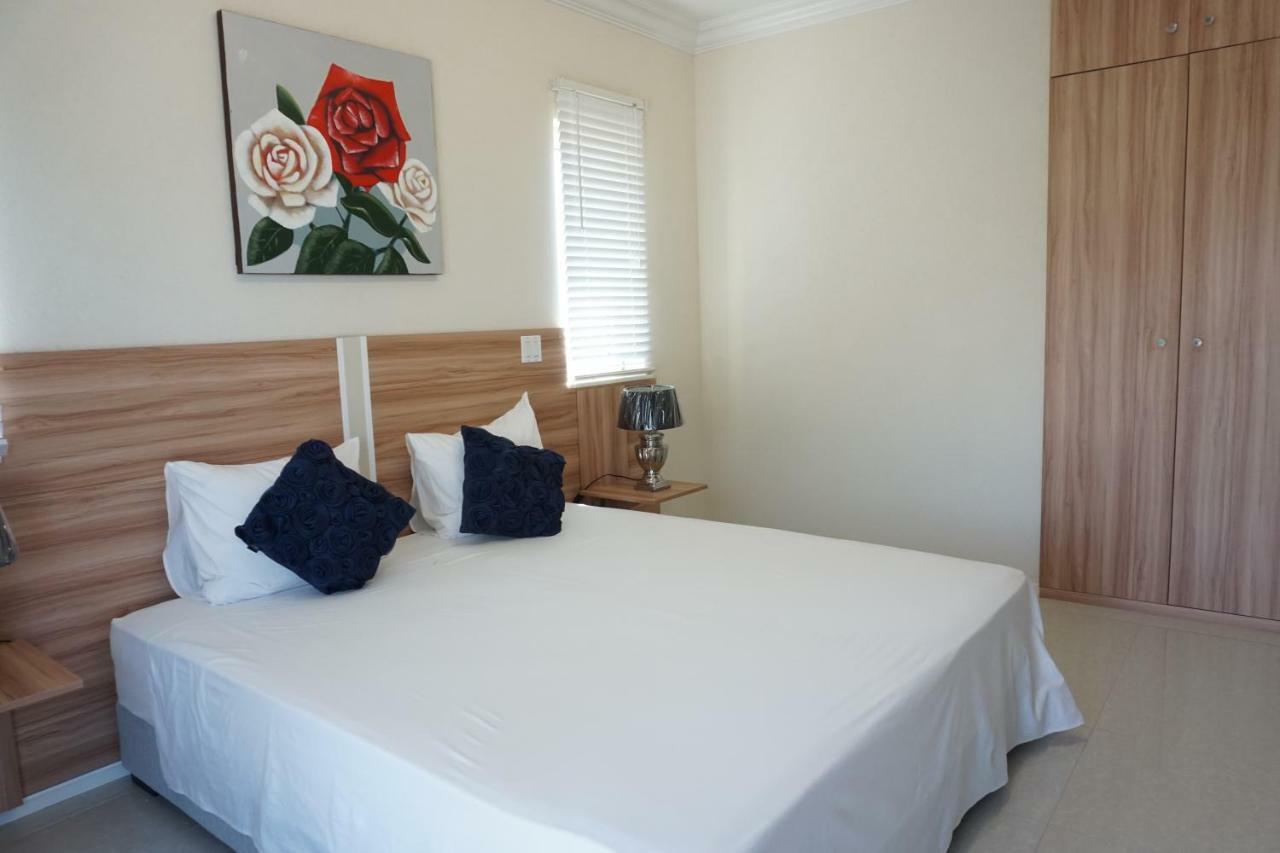 Self Contained Apartment With Private Kitchen Higher Heights, Barbados Christ Church Buitenkant foto