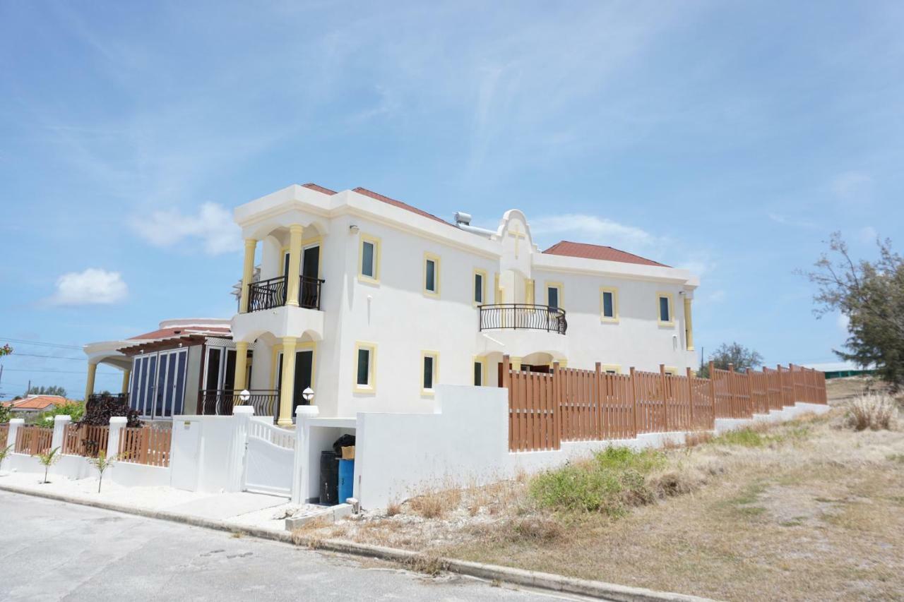 Self Contained Apartment With Private Kitchen Higher Heights, Barbados Christ Church Buitenkant foto